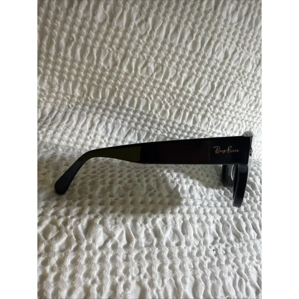 Ray Ban